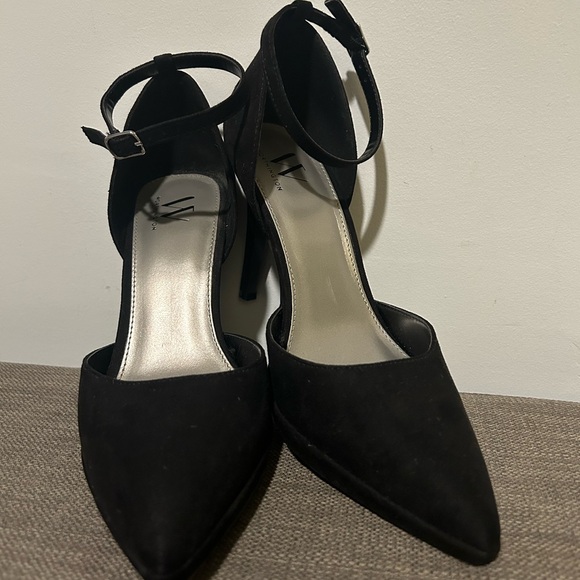 Worthington “Velvet” Like Pumps w/ Ankle Strap - Picture 10 of 12